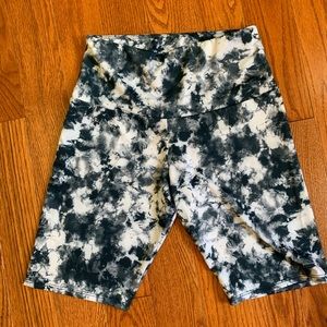 Onzie High Waist Bike Short (Size M/L)